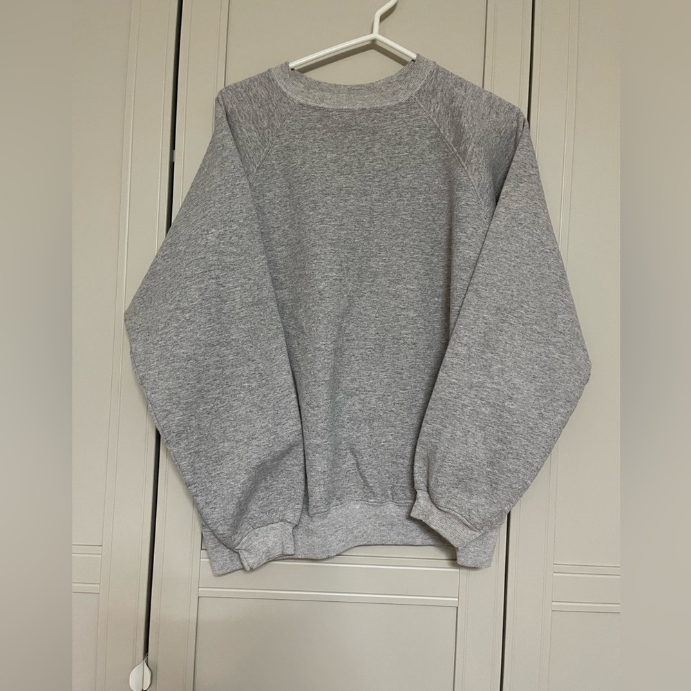 Vintage Gray Crew Neck Sweater